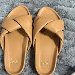 Beek Camel Women's Knotted Slide Sandals